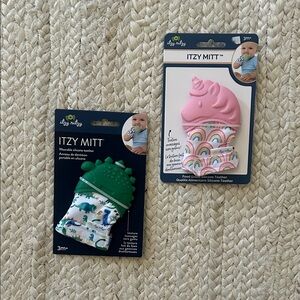 NWT Itzy Ritzy wearable silicone teething mitts unicorn dinosaur